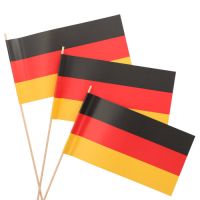 Papieren Duitse vlag op stokje H 38,5 